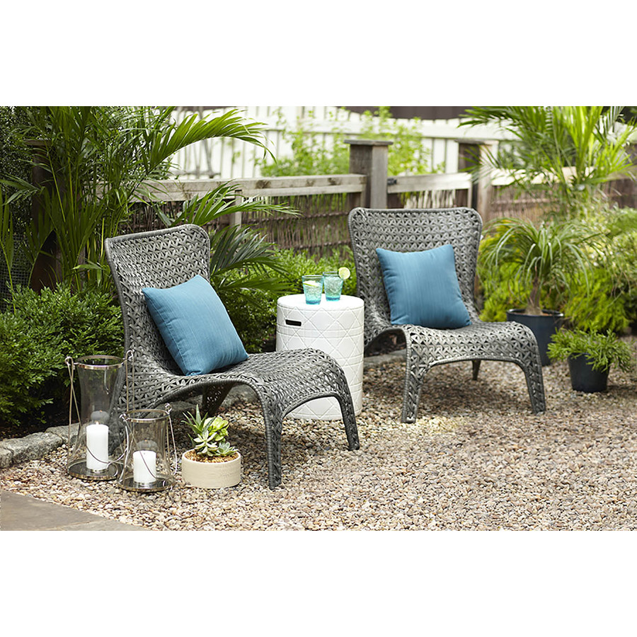 Love these funky chairs. They are low and comfy. Perfect for around a fire pit! | Outdoor 