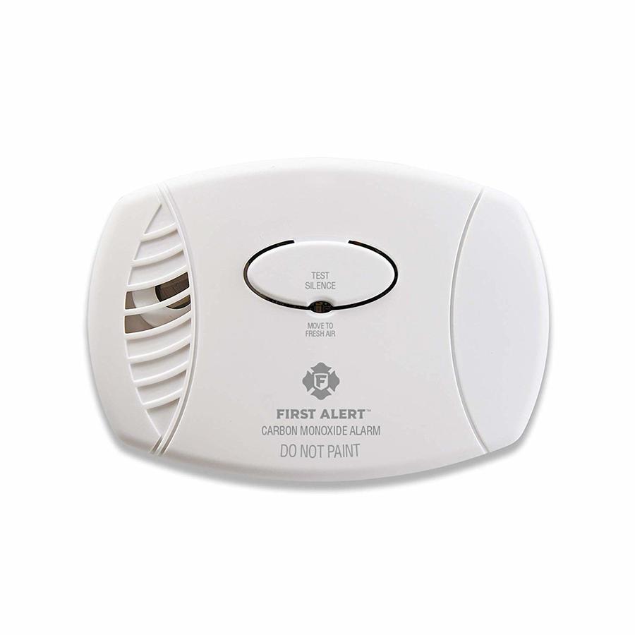 First Alert AC Plug-In Carbon Monoxide Detector in White | 1039736