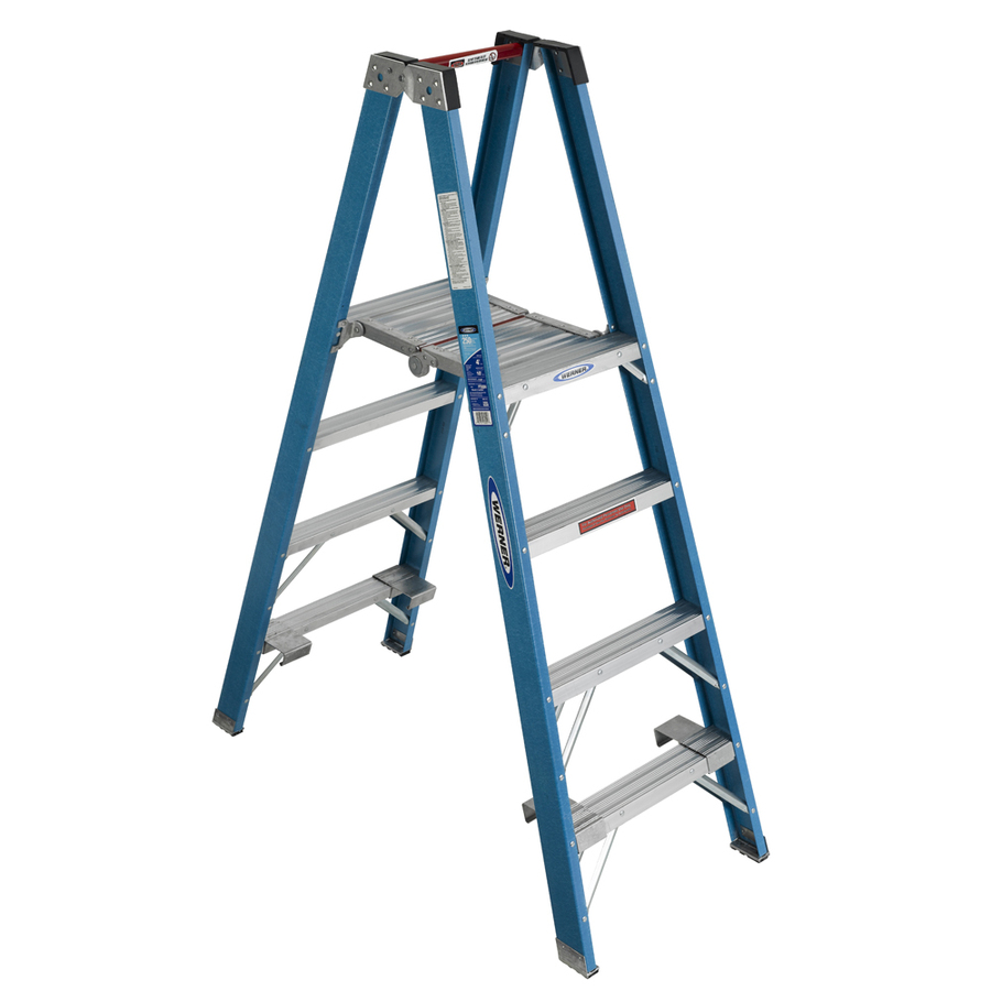 Werner 4 ft Fiberglass 250 lb Type I Stocker's Ladder