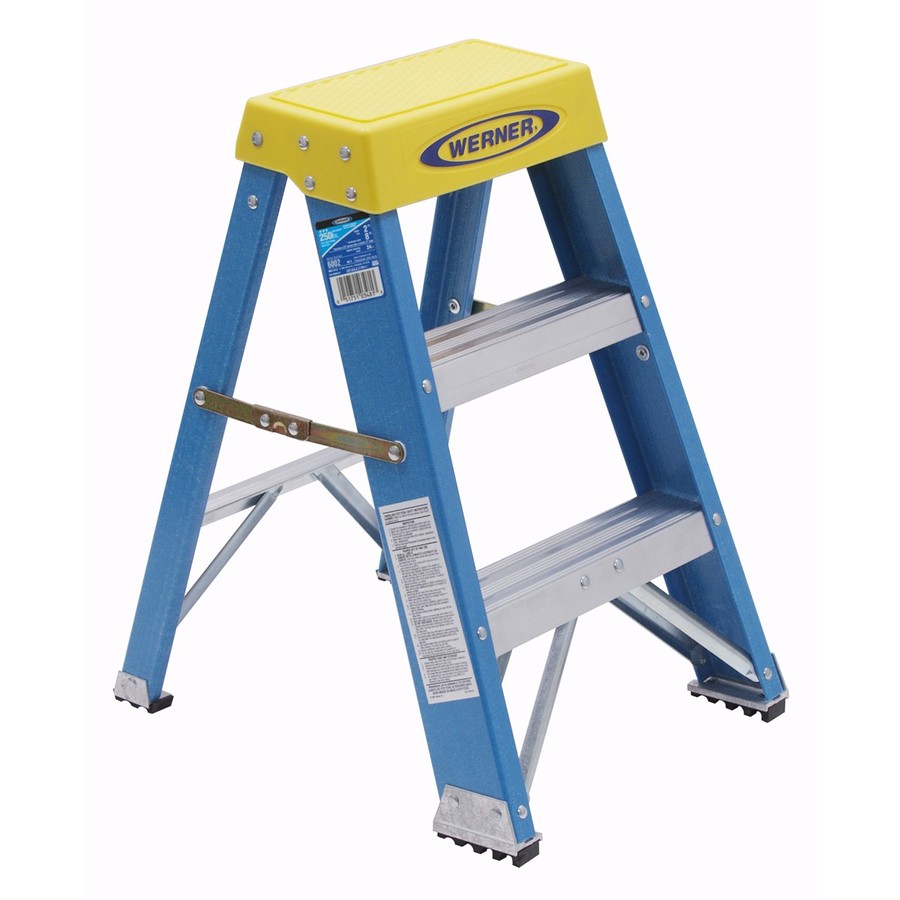 Werner 2 ft Fiberglass 250 lb Type I Step Ladder