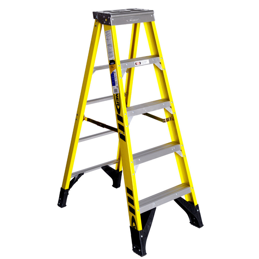 Werner 5 ft Fiberglass 375 lb Type IAA Step Ladder