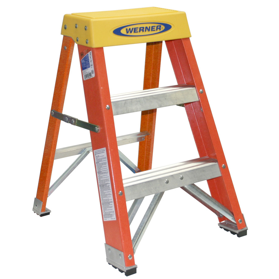 Werner 2 ft Fiberglass 300 lb Type IA Step Ladder