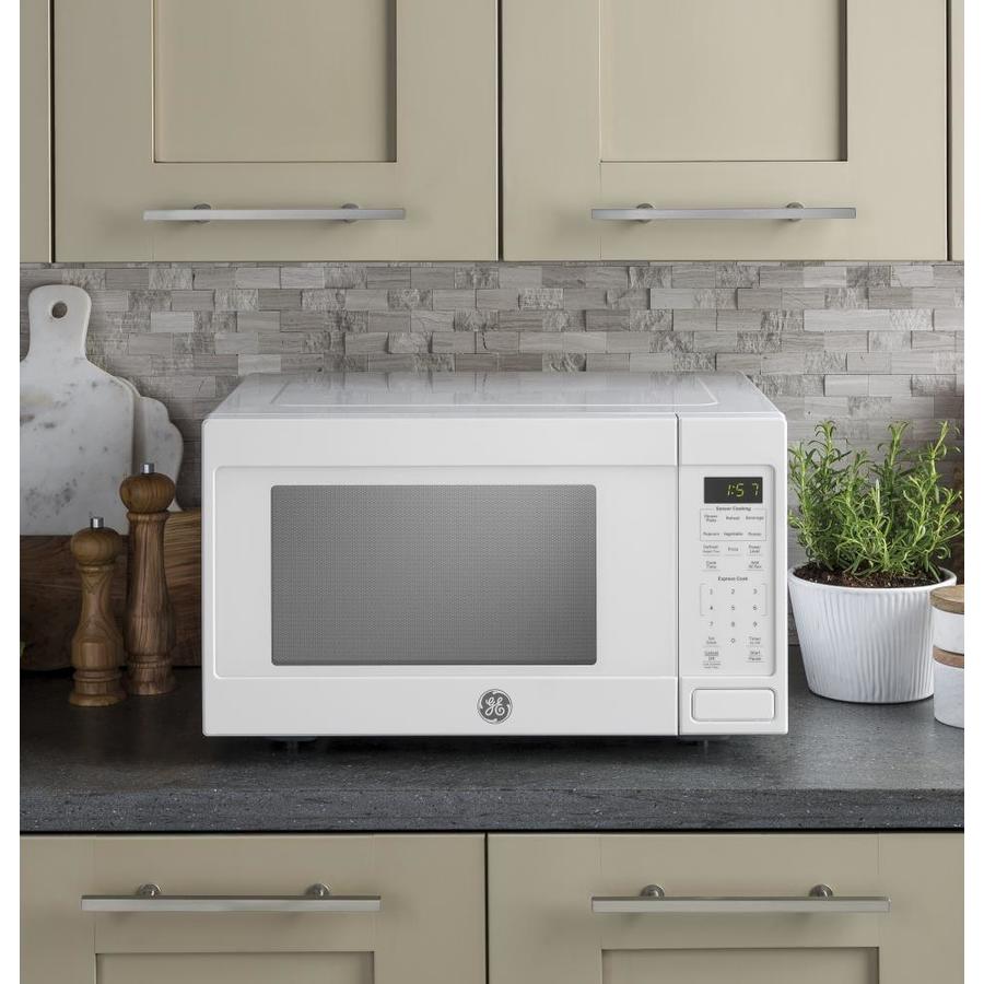 Ge 1 6 Cu Ft 1150 Watt Countertop Microwave White In The Microwaves Department At Lowes Ge 1 6 Cu Ft 1150 Watt Countertop